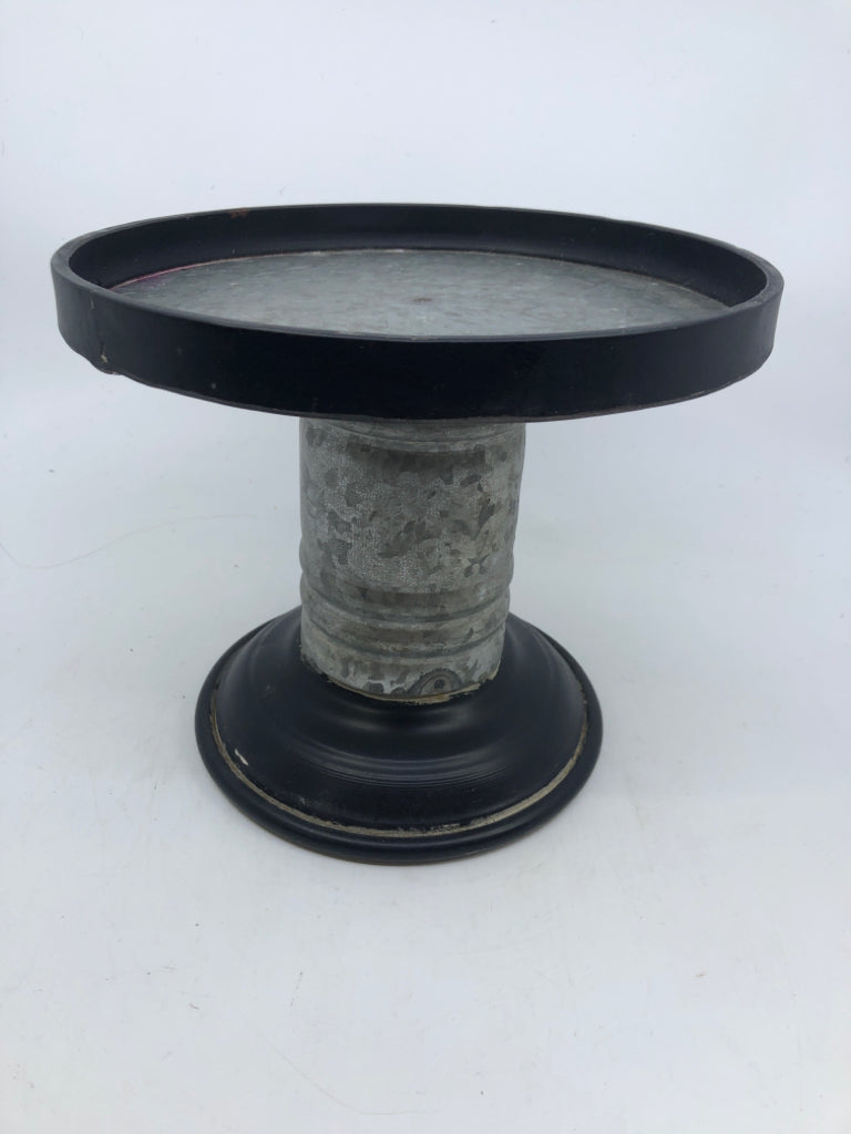 GALVANIZED W/BLACK FOOTED STAND.