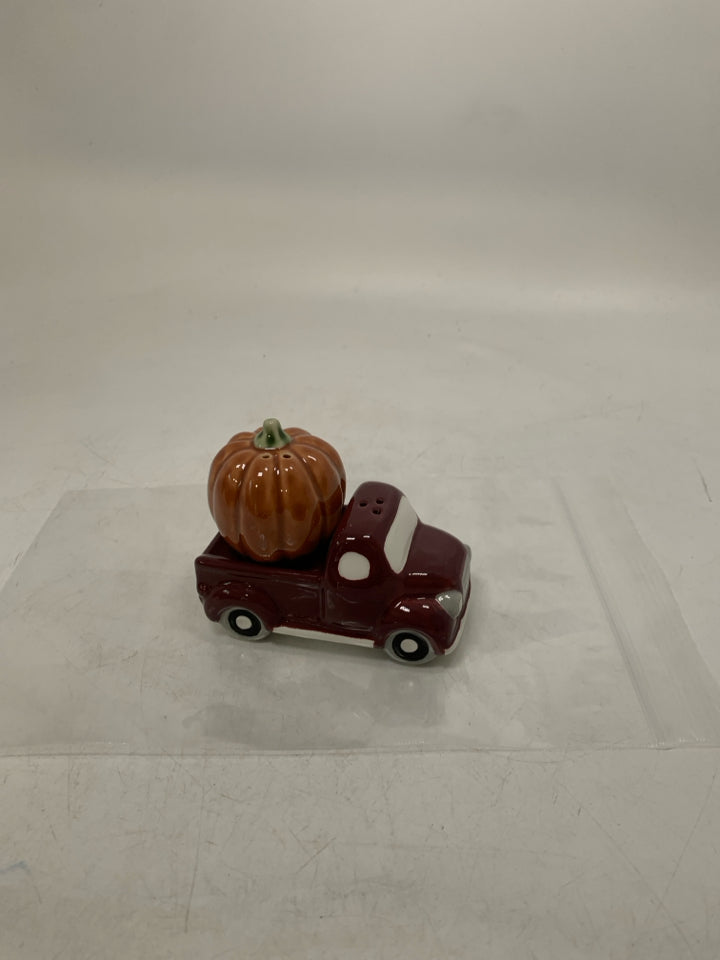 MAROON TRUCK W/ PUMPKIN IN BED SALT/PEPPER SHAKERS IN BAG.