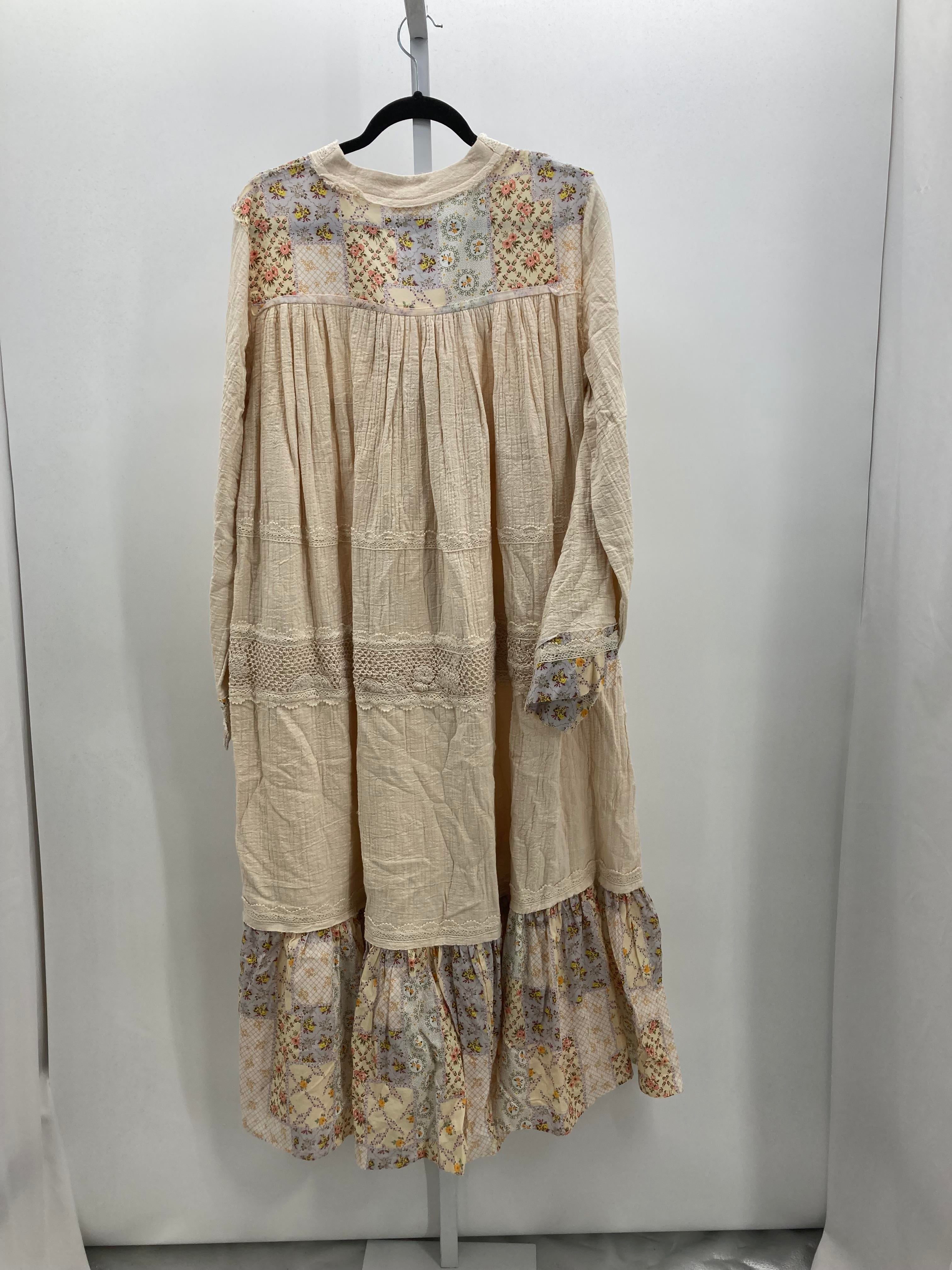 Size Medium Misses Long Sleeve Dress