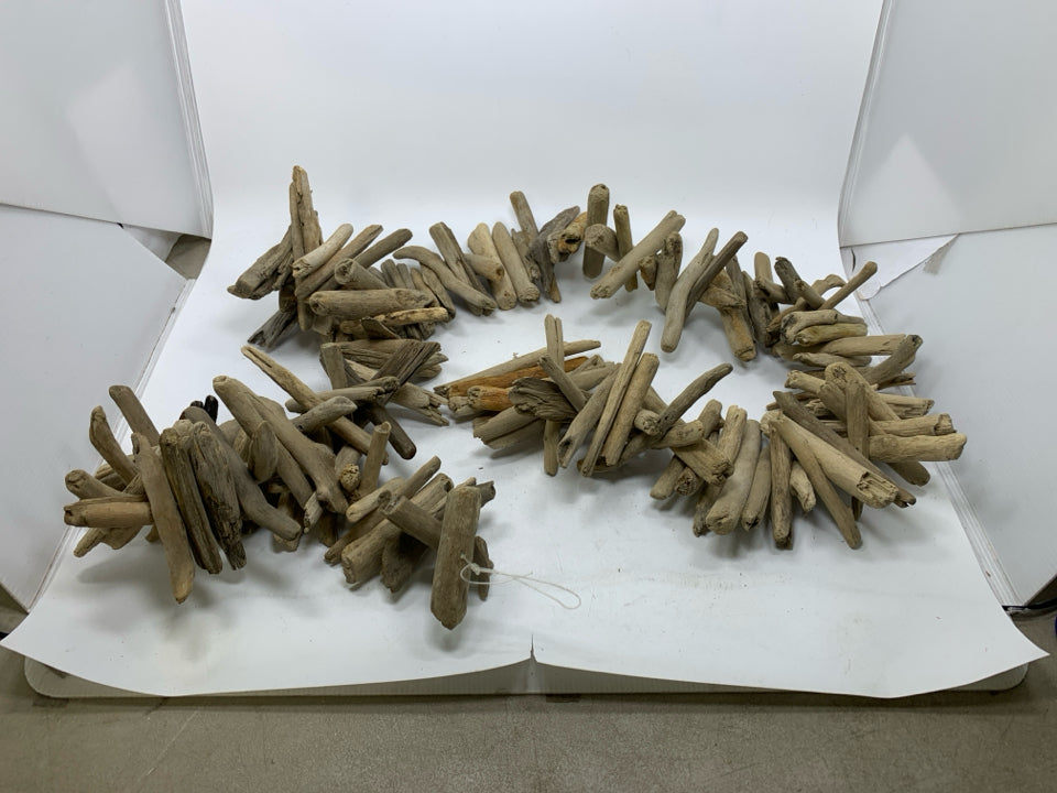 DRIFT WOOD GARLAND.