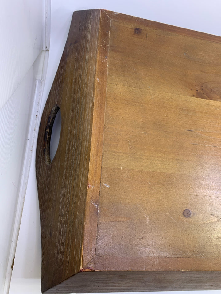 WOOD SERVING TRAY W/HANDLES.