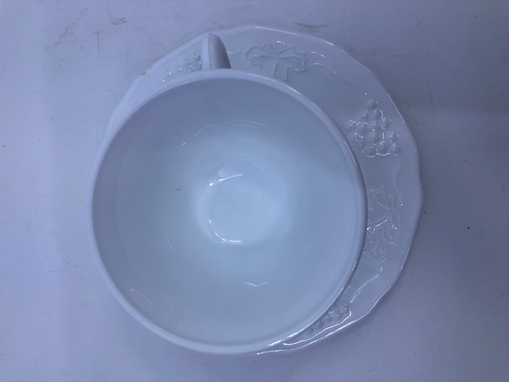 8PC VTG MILK GLASS GRAPES EMBOSSED TEA SET - 4 CUPS 4 SAUCERS.