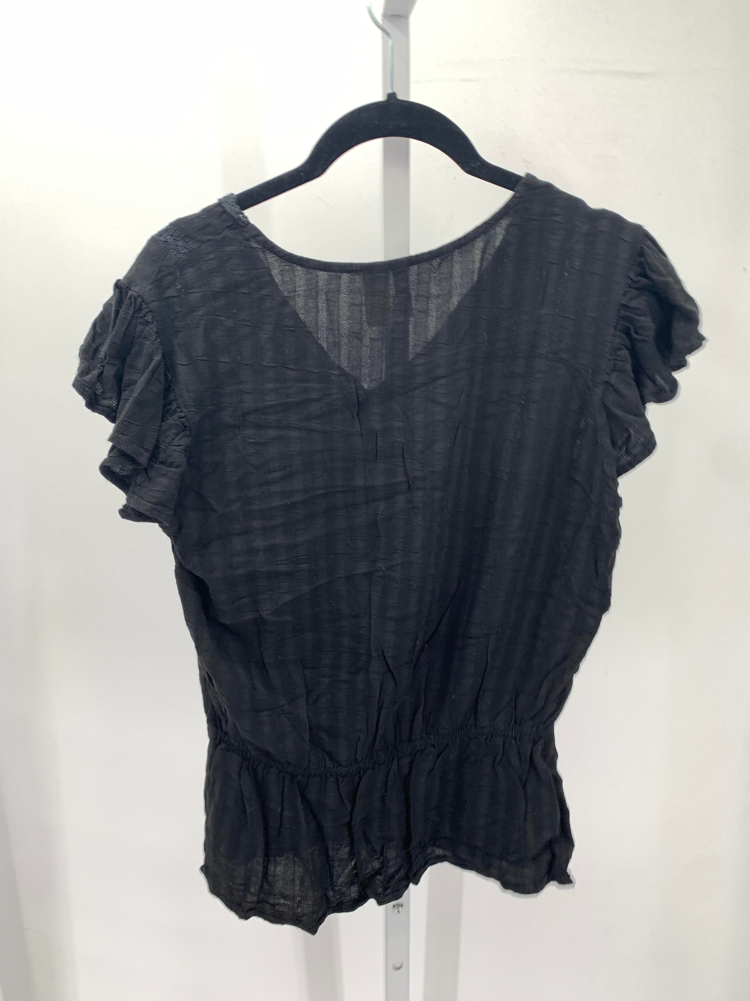 Japna Size Medium Misses Short Sleeve Shirt