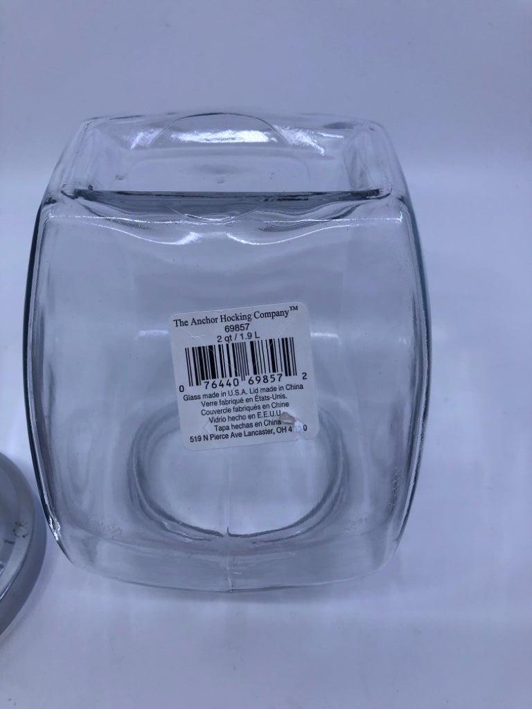 CLEAR SLANTED CANDY DISH W LID.