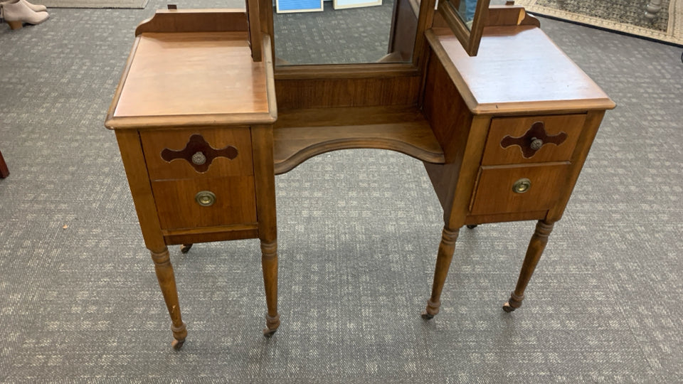 VTG WOOD VANITY W/ 4 DRAWERS W/ LINERS ON WHEELS FOLDABLE MIRROR.