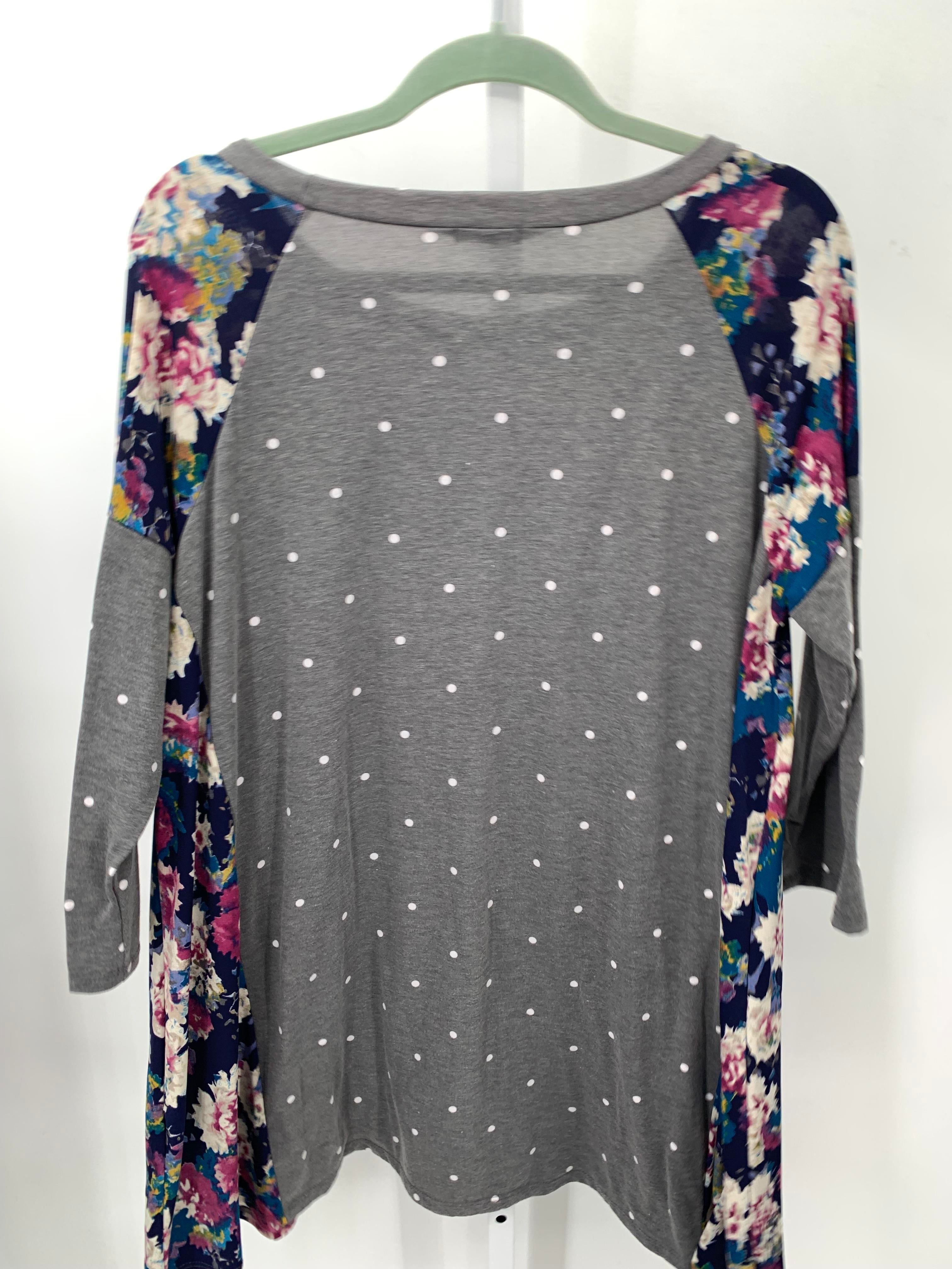 Size 2X Womens 3/4 Sleeve Shirt