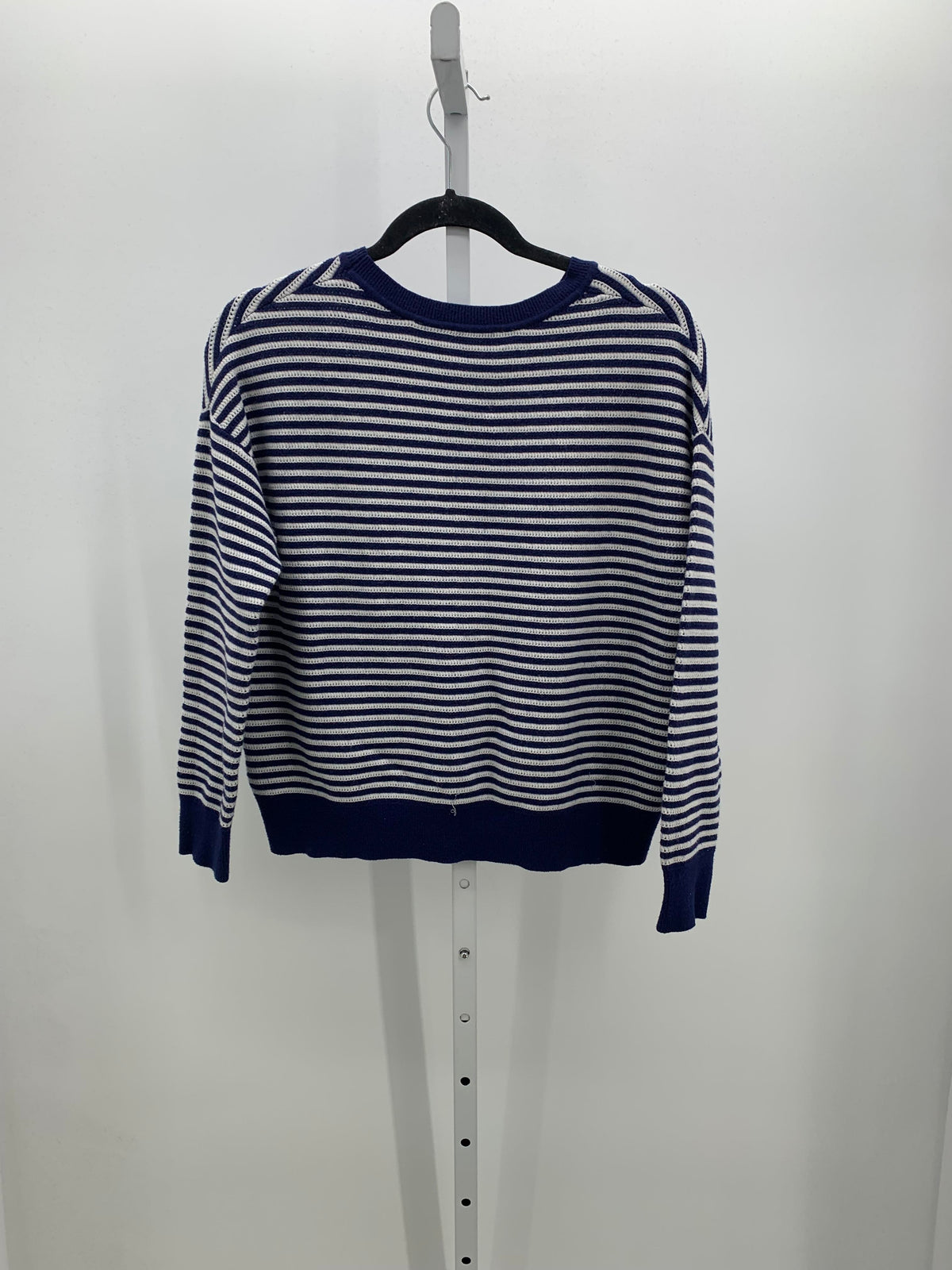 Tahari Size Medium Misses Long Slv Sweater