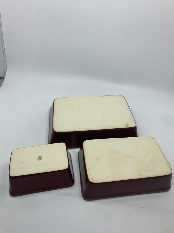 3PC RED RECTANGLE STONEWARE BAKING DISHES.