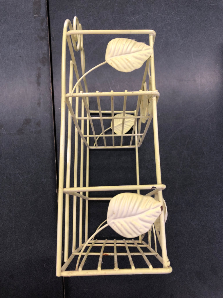 LIGHT GREEN WIRE ORGANIZER SHELF HANGING W/WELDED LEAVES & FLOWER.