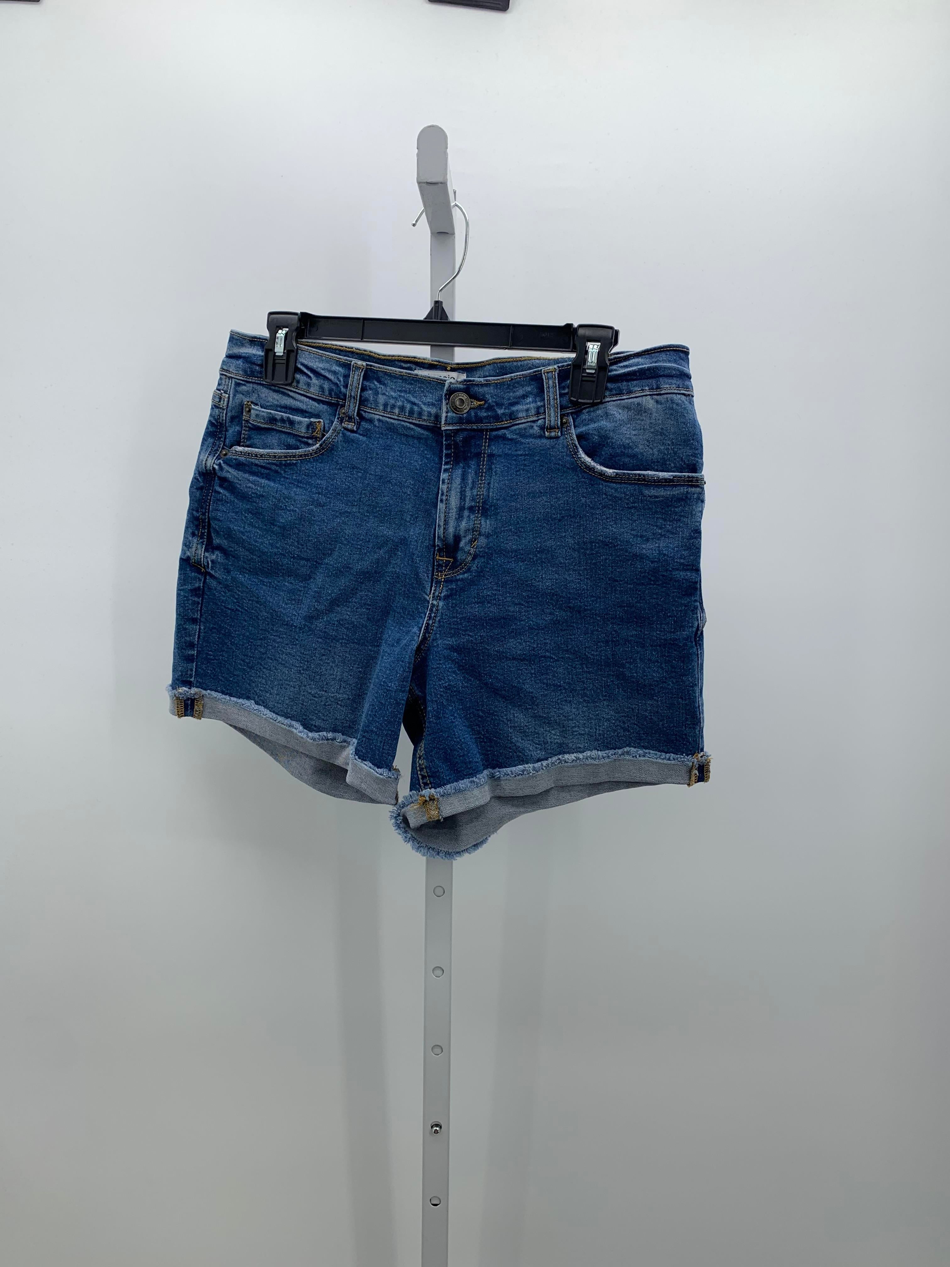 Kenzie Size 8 Misses Shorts