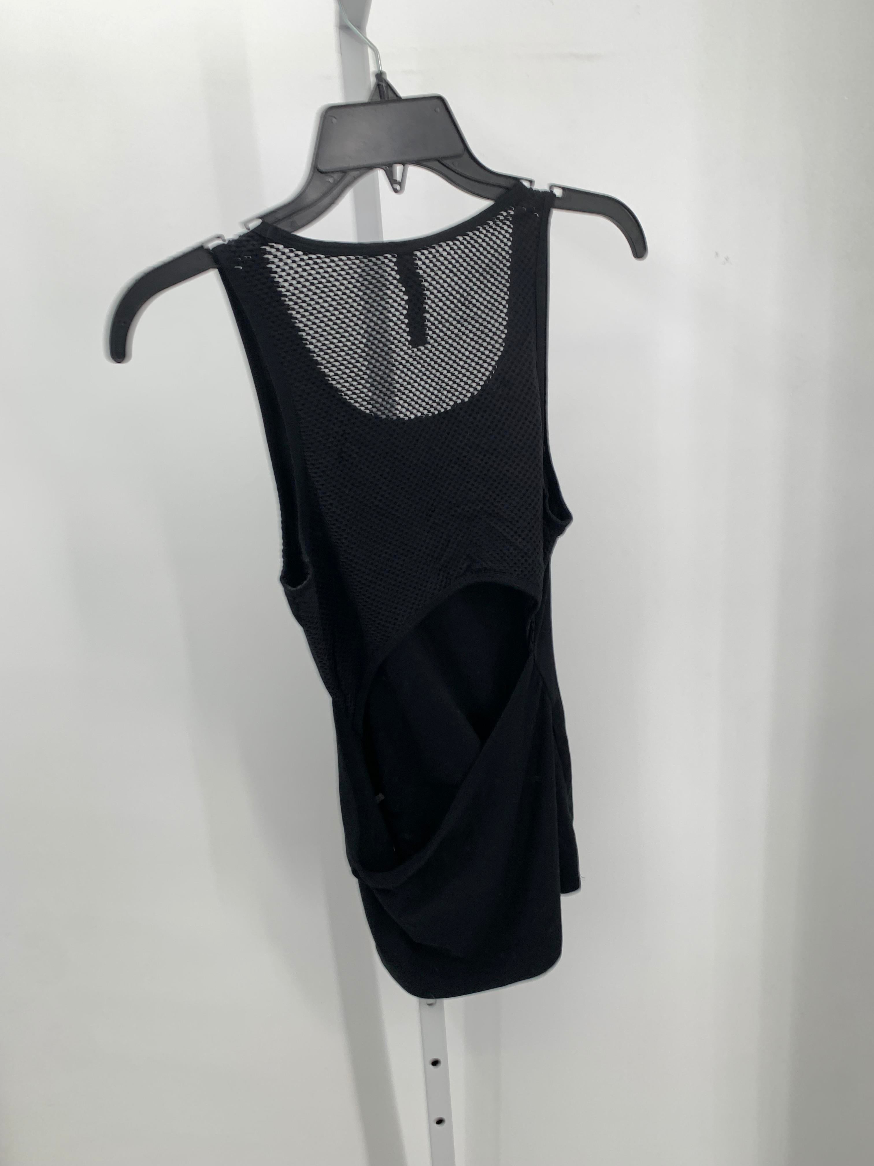 90 degree Size Large Misses Tank