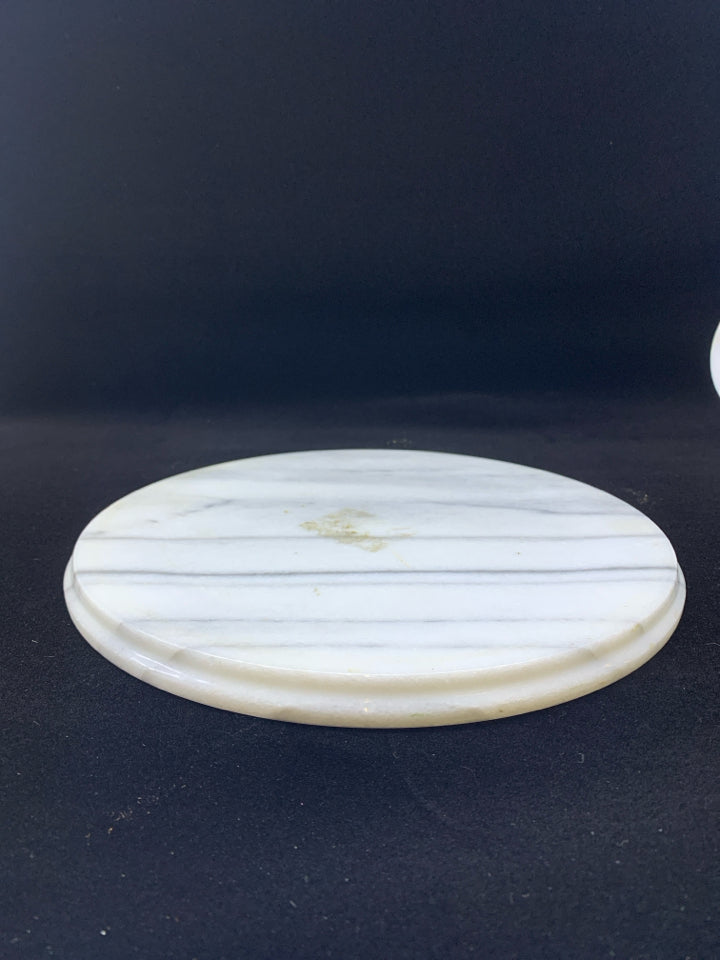 ROUND MARBLE SERVING TRAY.