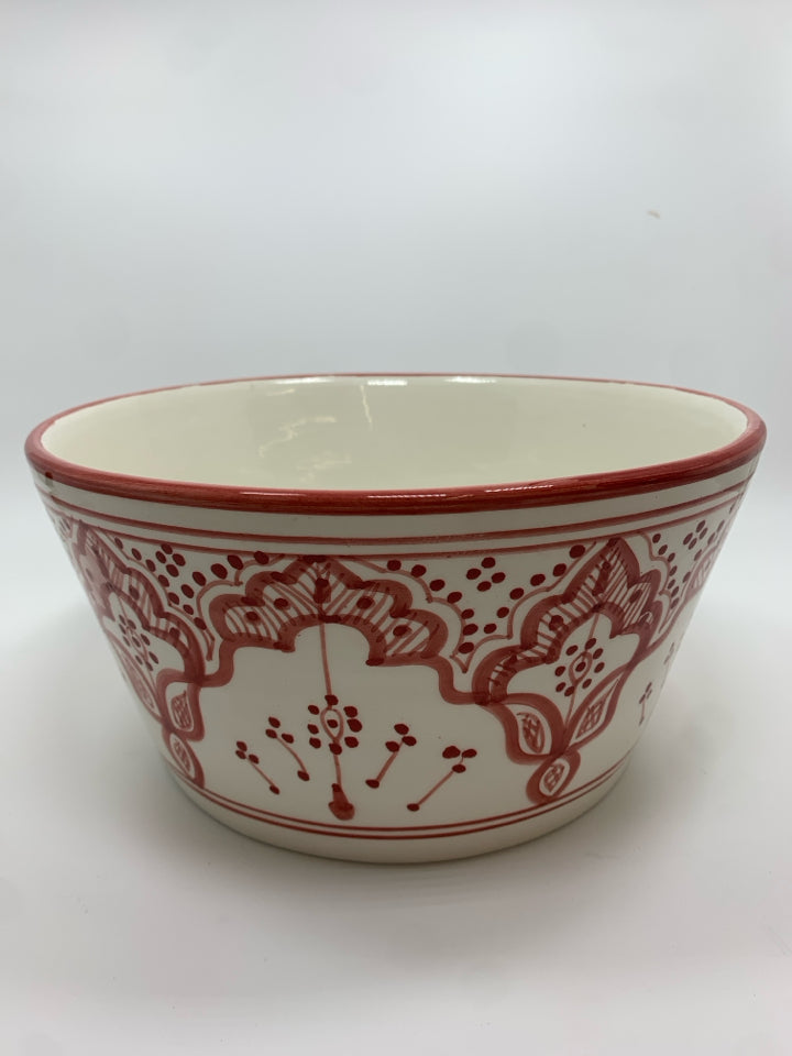 RED PATTERN PAINTED CERAMIC SERVING BOWL.