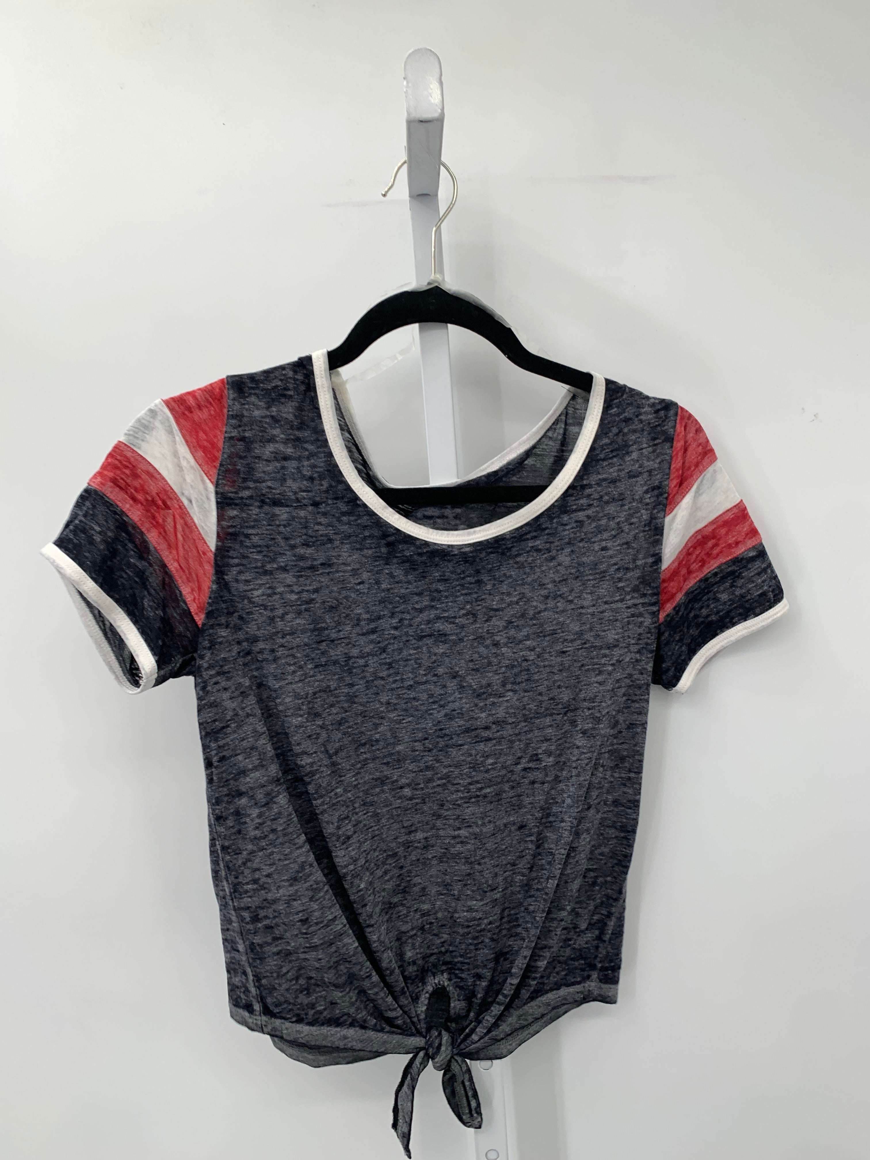 Size Medium Juniors Short Sleeve Shirt