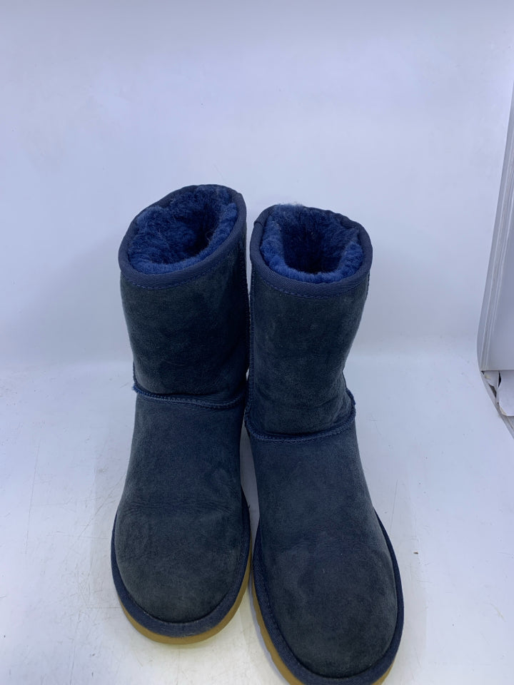 UGG Size 8 Juniors Boots