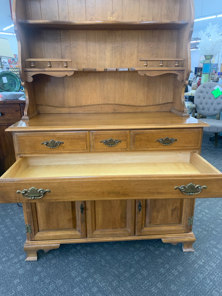 2PC VTG WOOD BUFFET HUTCH- 2 DRAWERS, CABINET.