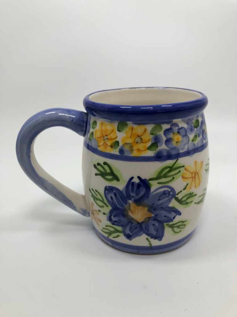 BLUE FLOWER PAINTED MUG.