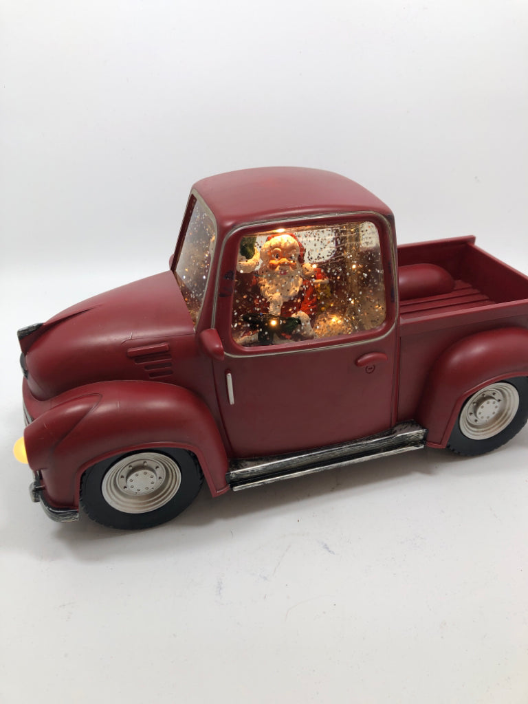RED TRUCK W/SANTA SNOWGLOBE LED.