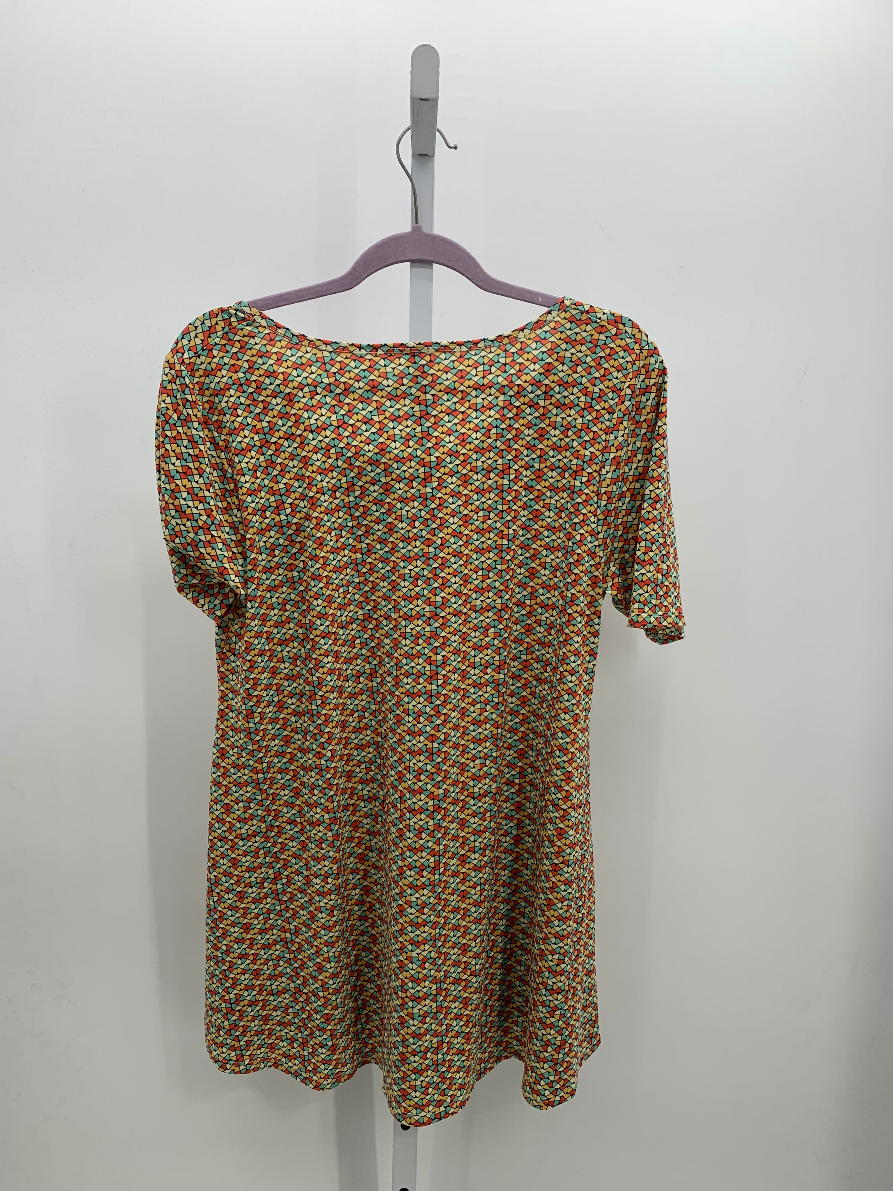 Lularoe Size Medium Misses Short Sleeve Shirt