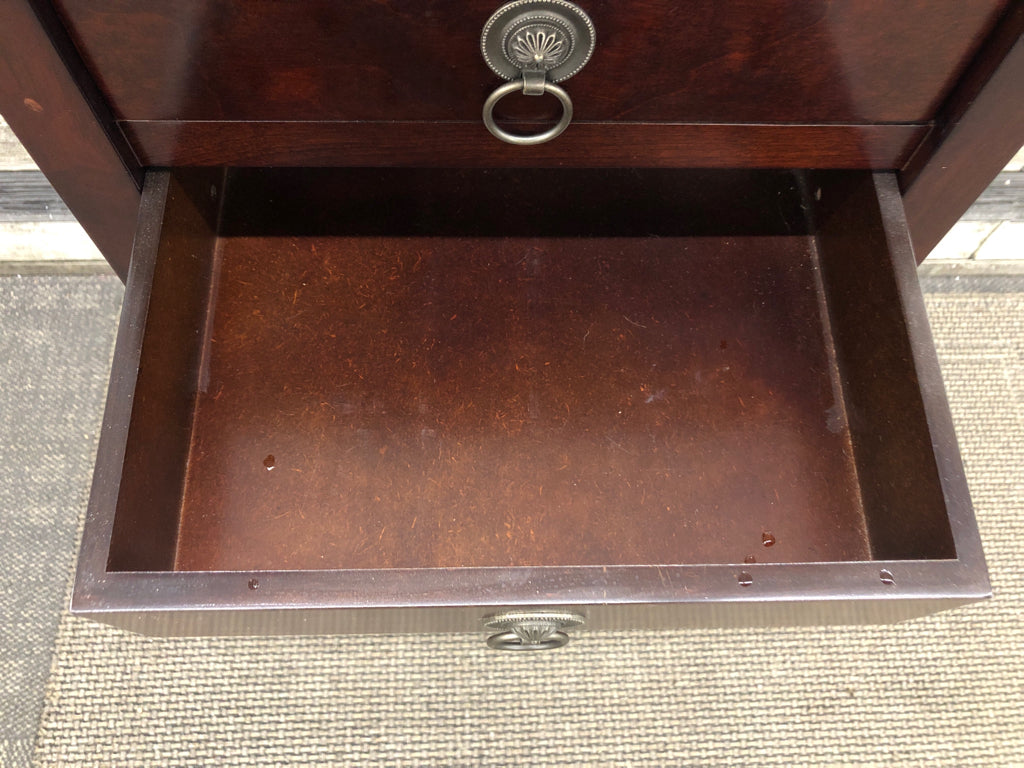 DARK BROWN 2-DRAWER NIGHT STAND.