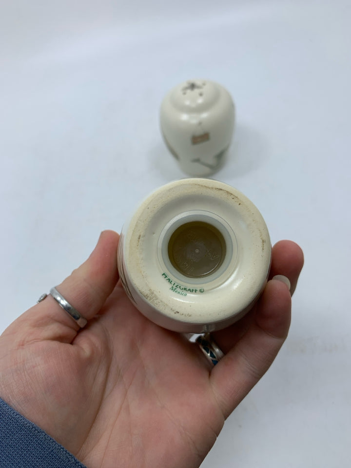 NATUREWOOD GARDEN THEMED SALT/PEPPER SHAKERS.