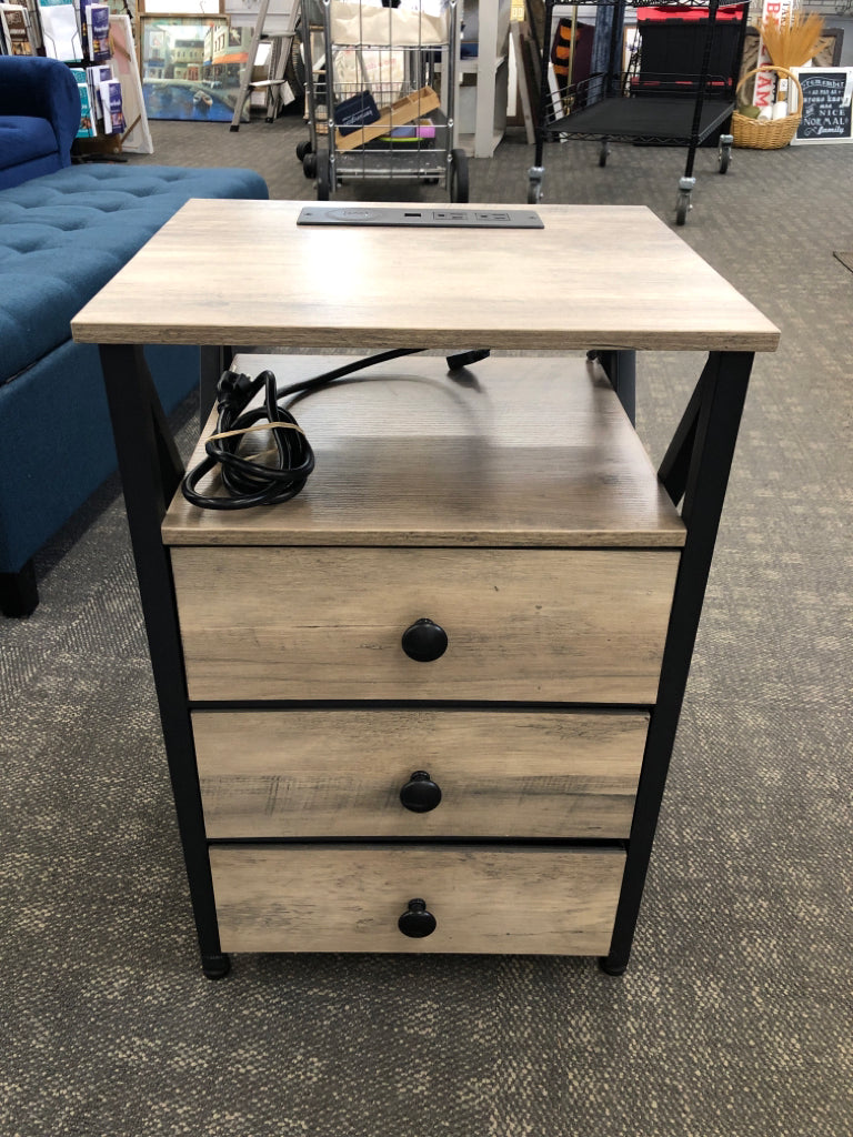 PALE WOOD SIDE TABLE W/3 DRAWERS, PLUG, AND LED LIGHT W/REMOTE.