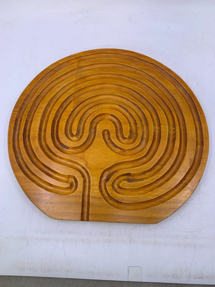 WOOD MAZE- MEDITATION TOOL.