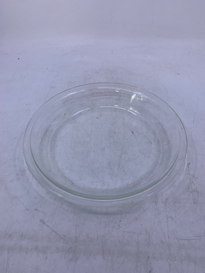 CLEAR SMALL PIE PLATE.