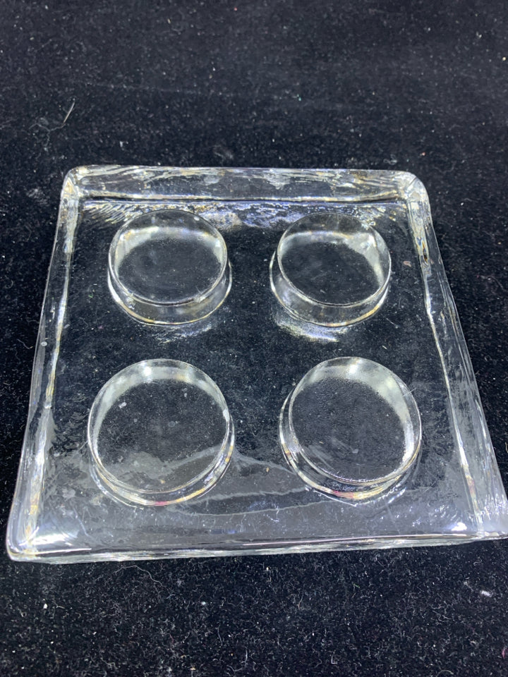 4 SECTION GLASS TEA LIGHT HOLDER.