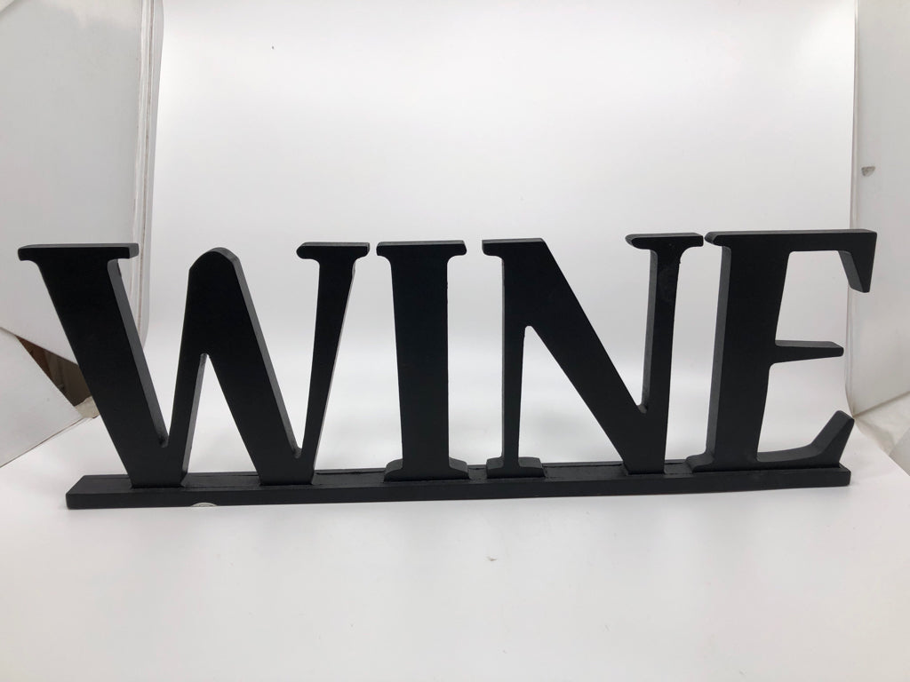 'WINE' WOOD STANDING SIGN.