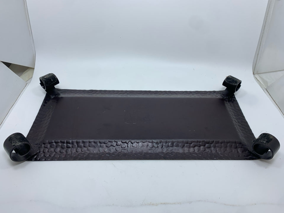 HAMMERED METAL RAISED DISPLAY TRAY.
