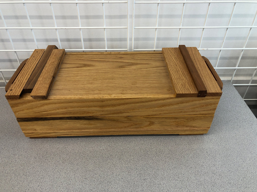 JAPANESE STYLE WOOD TOOL BOX.