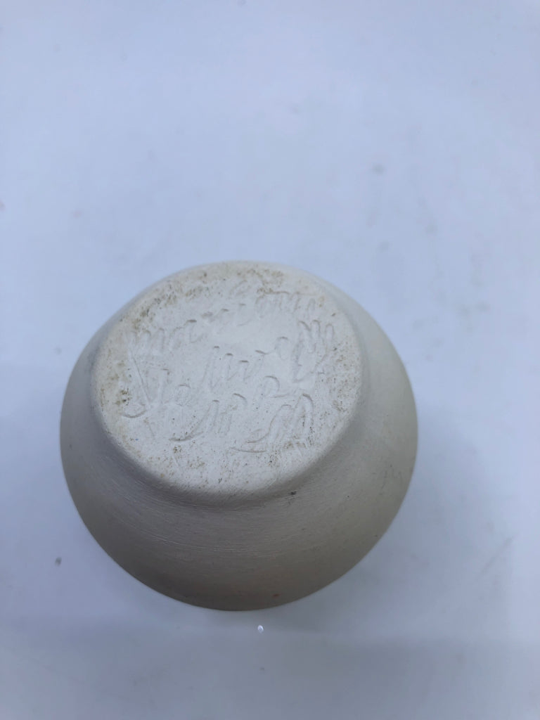 CREAM W GREEN ACCENT VASE.