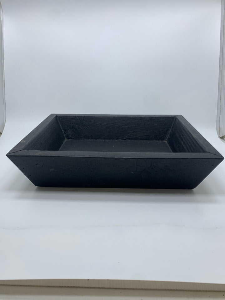 BLACK PAINTED WOODEN TRAY.