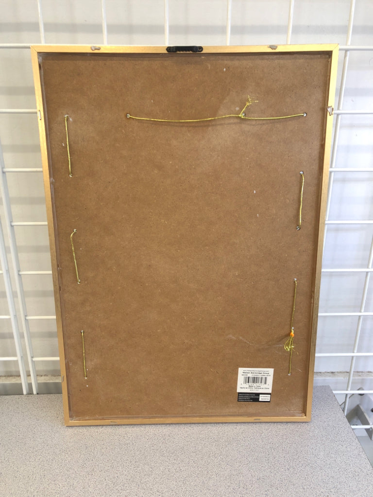 GOLD FRAME "LOVE" 5 STRING PICTURE HOLDER.