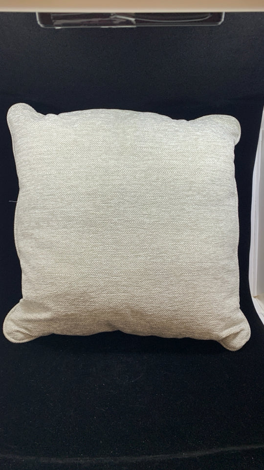 BLUE FLORAL TREE PILLOW.