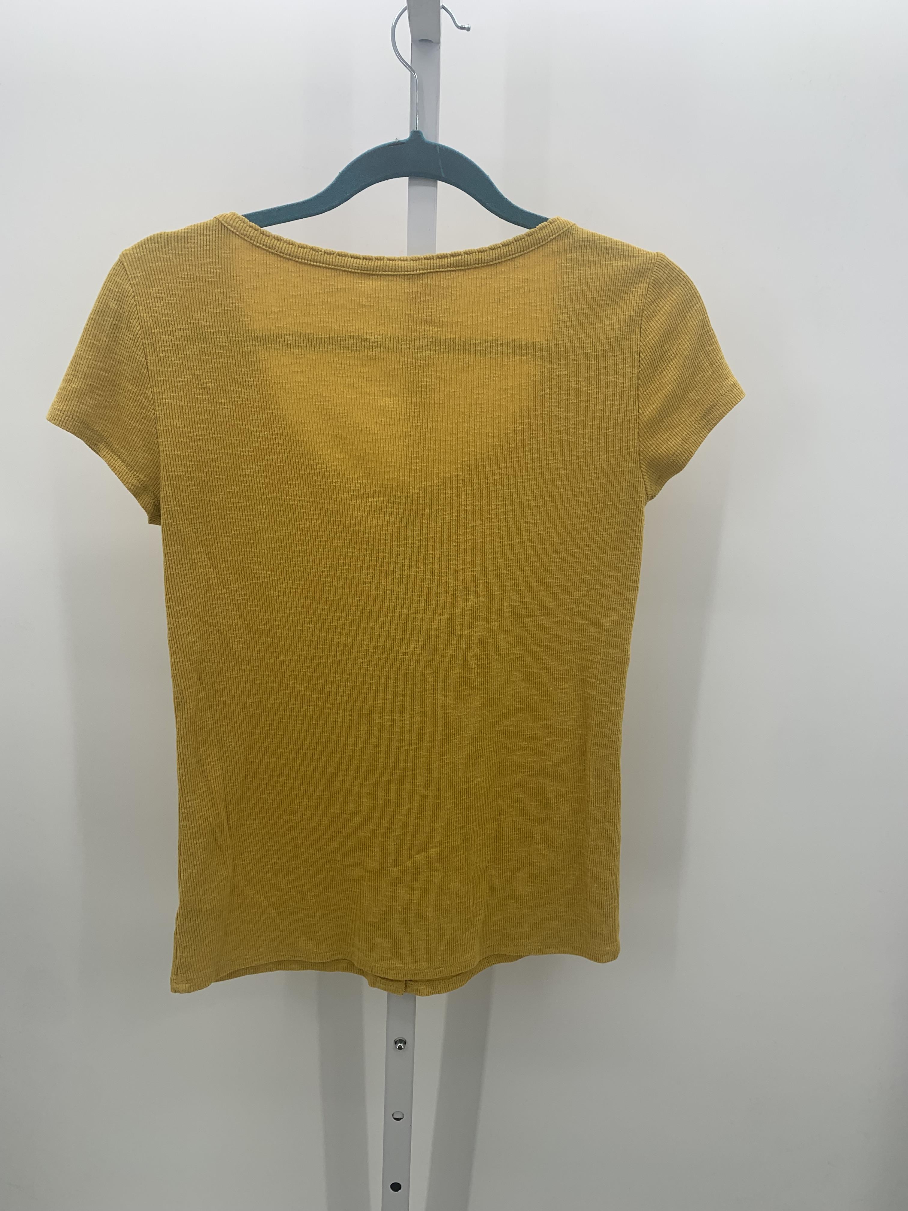 Gap Size Small Misses Short Sleeve Shirt