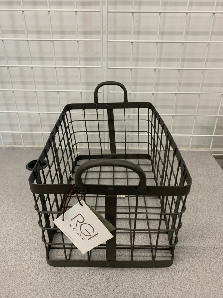 NWT GREY METAL BASKET W/METAL HANDLES.