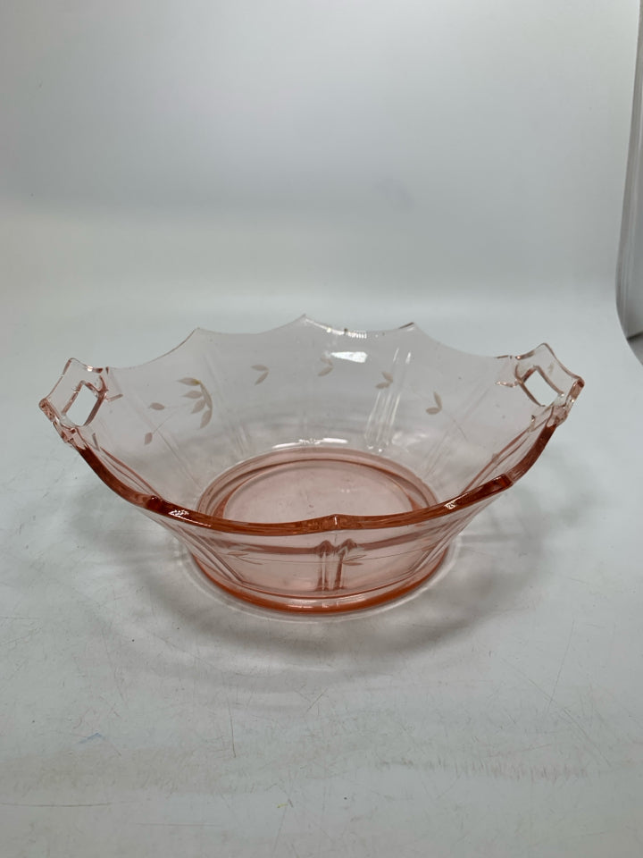 VTG MANY POINTS PINK ETCHED FLOWERS GLASS BOWL W/ HANDLES.