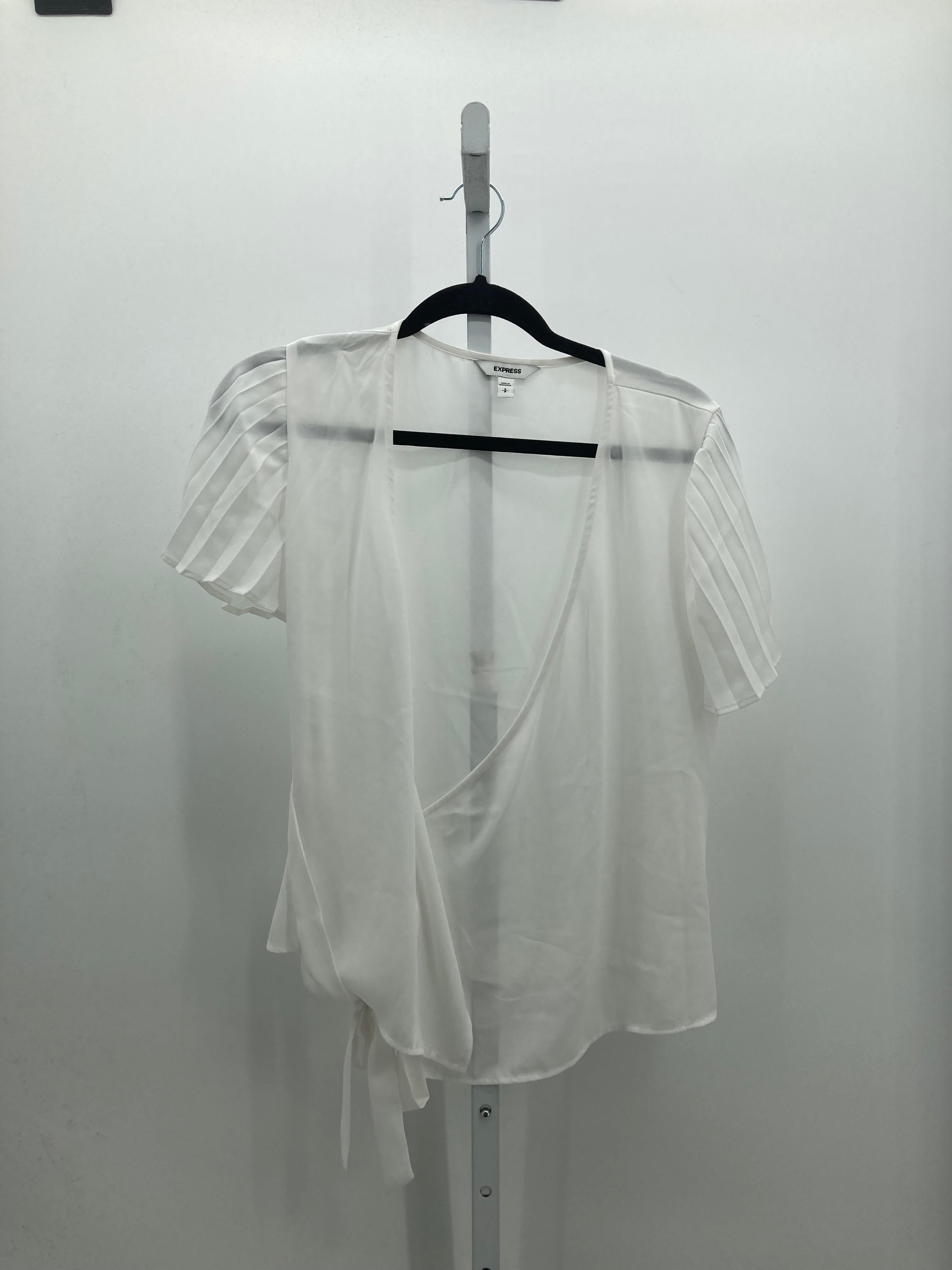 Express Size Small Misses Short Sleeve Shirt