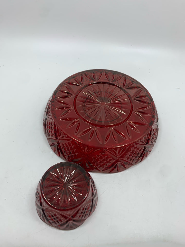 NIB DUBLIN CRANBERRY GLASS CHIP AND DIP BOWL.