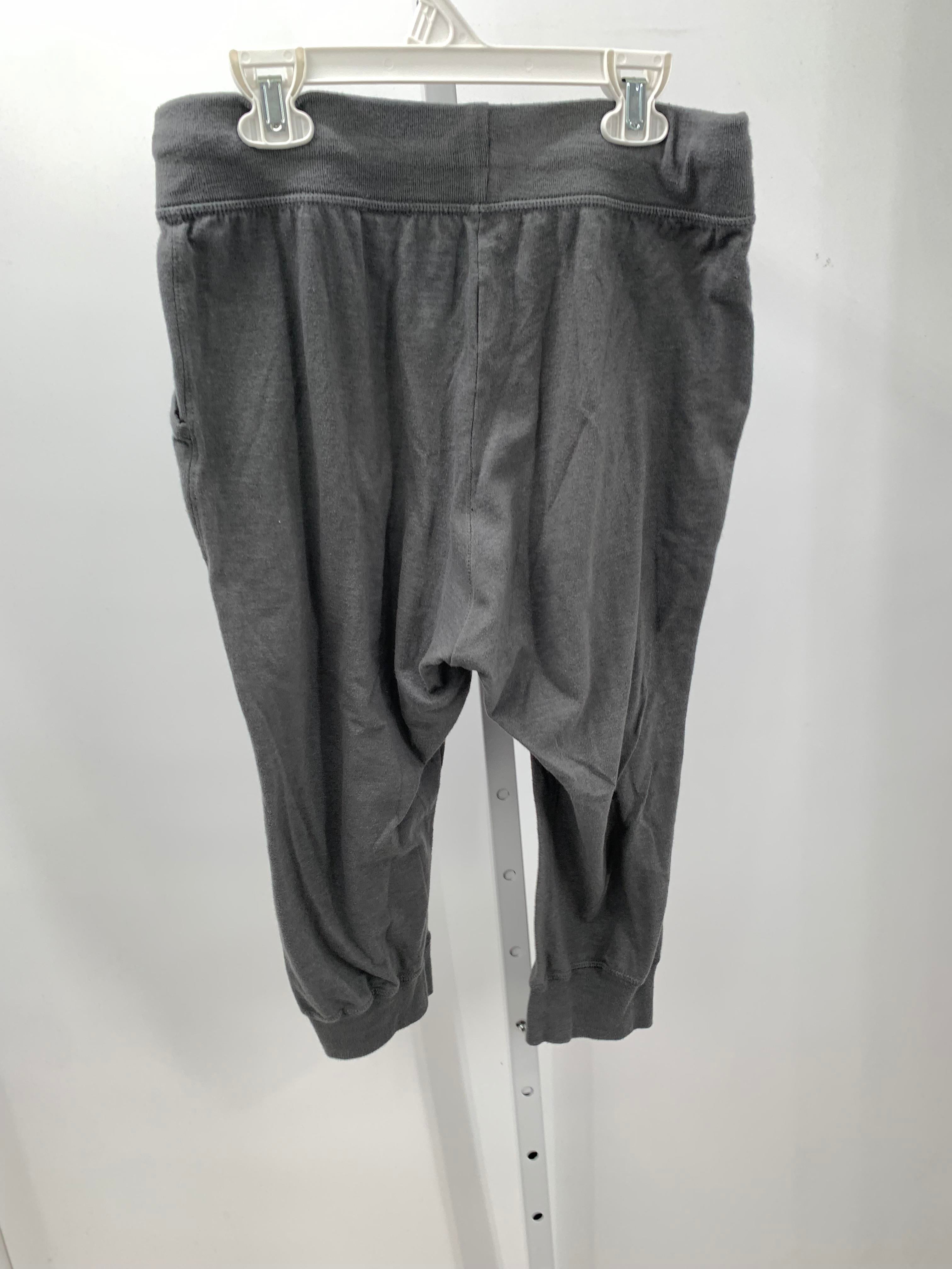 Champion Size Medium Misses Capri Pants