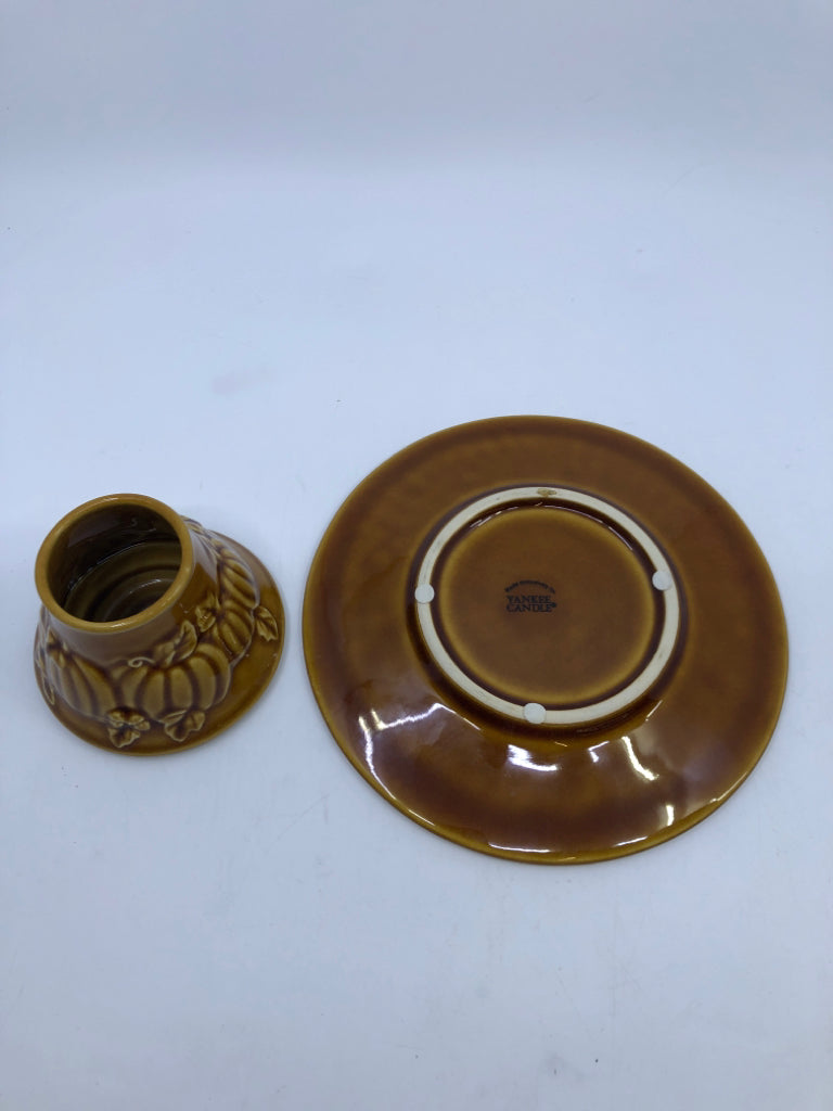 2 PC ORANGE CANDLE PLATE/SHADE W/ EMBOSSED PUMPKINS YANKEE CANDLE.
