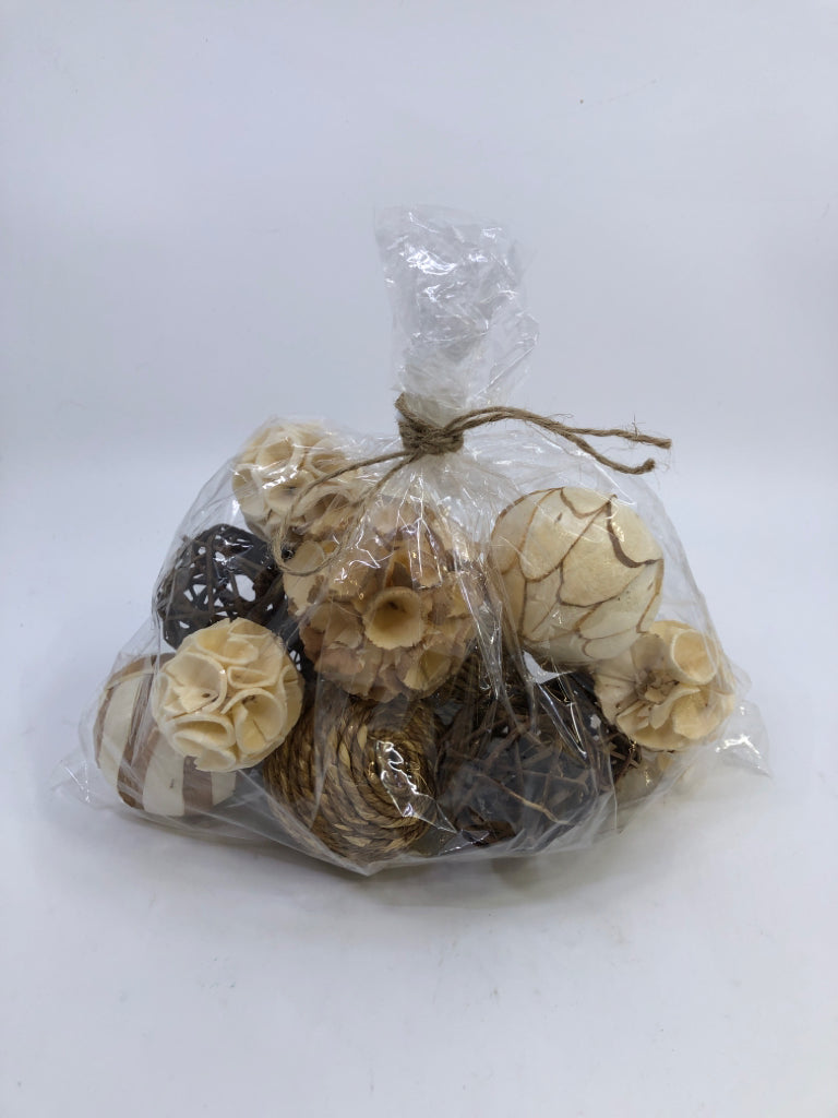 BAG OF WOODEN FILLER BALLS W/TWINE BOW.