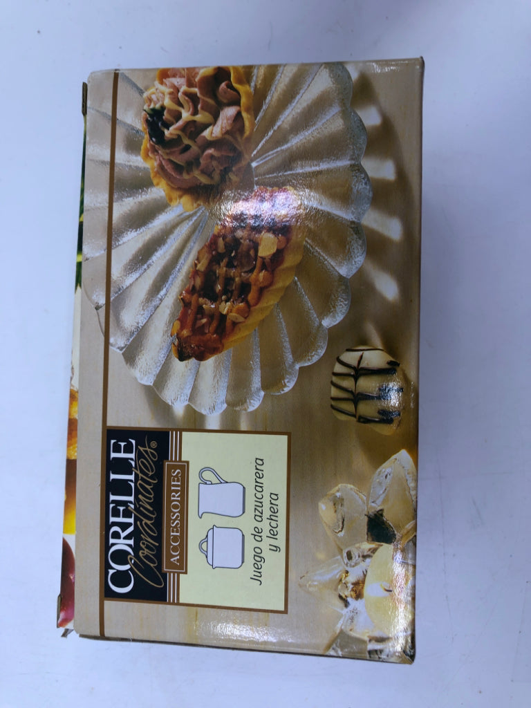 NIB WHITE SUGAR & CREAMER SET-CORELLE