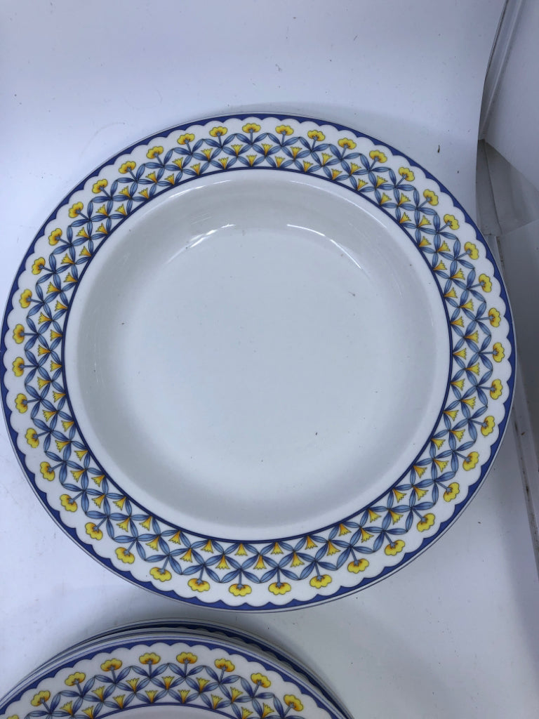 12PC BLUE, YELLOW FLORAL FARBERWARE DISH SET.