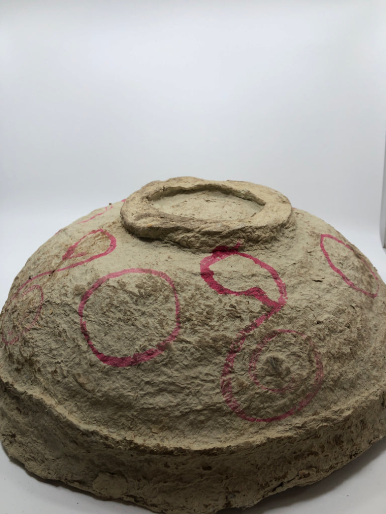 LARGE PAPER MACHE DECORATIVE BOWL.