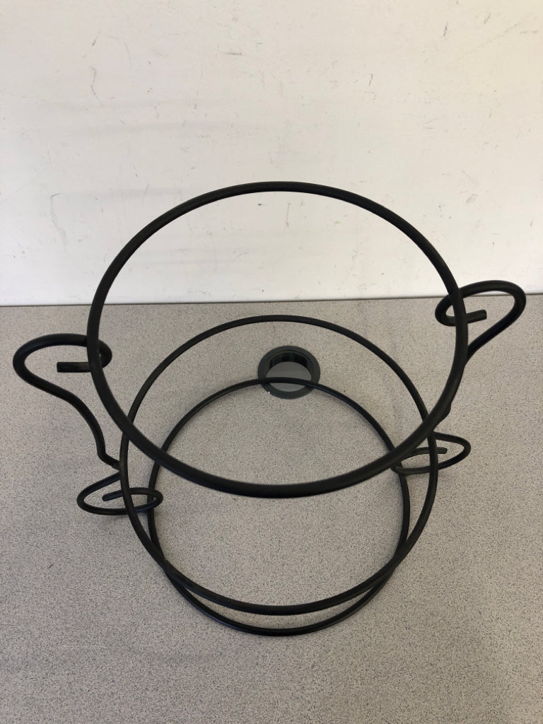 2 TIER RED MIXING BOWL SET IN BLACK METAL STAND.