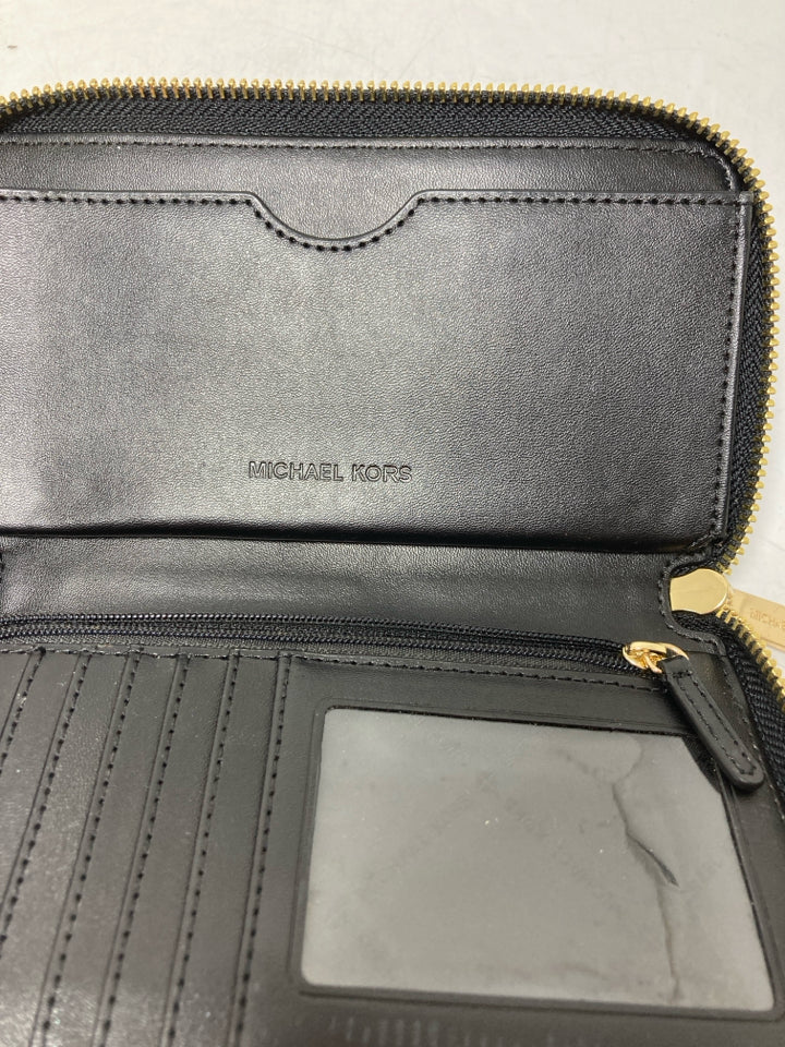 Michael Kors Fulton Pebbled Smartphone Wallet *No Wristlet Strap