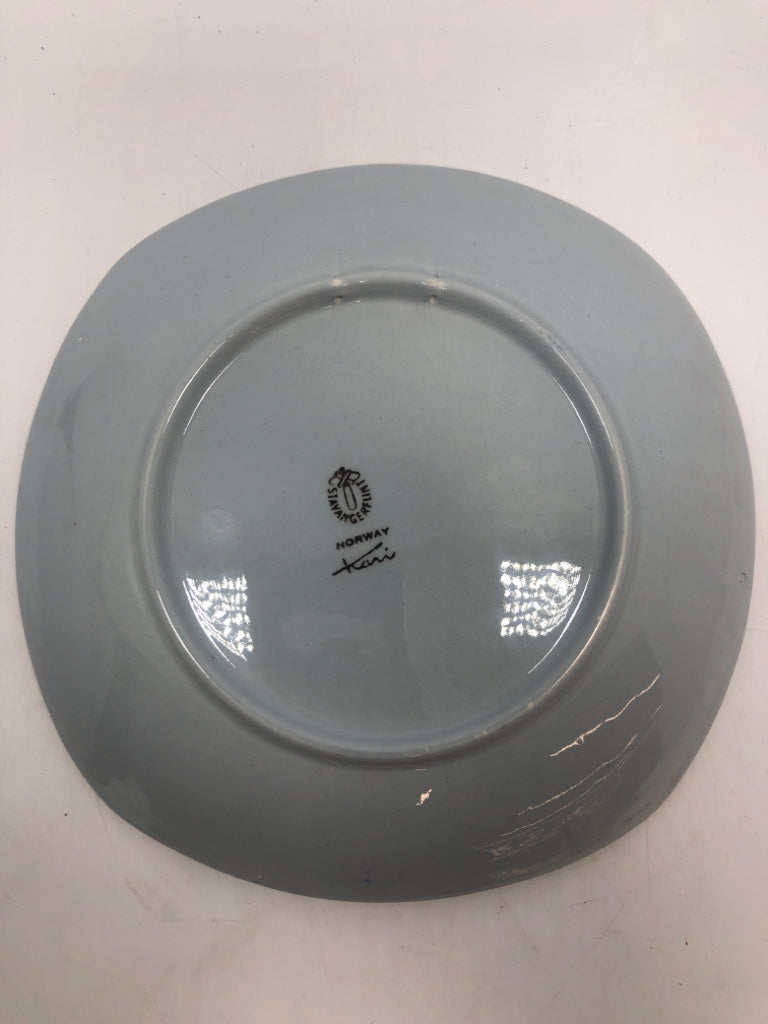 VTG STAVANGERFLINT BLUE/WHITE NORDIC PLATE.